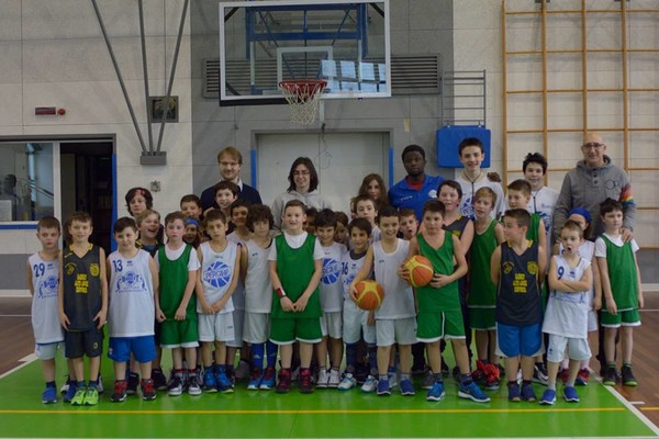 Mini-basketball game day Mini-basketball game day